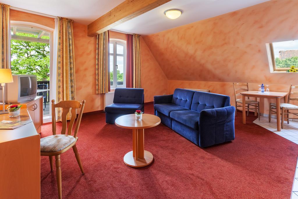 Landhotel Zur Linde Verden an der Aller Exterior photo
